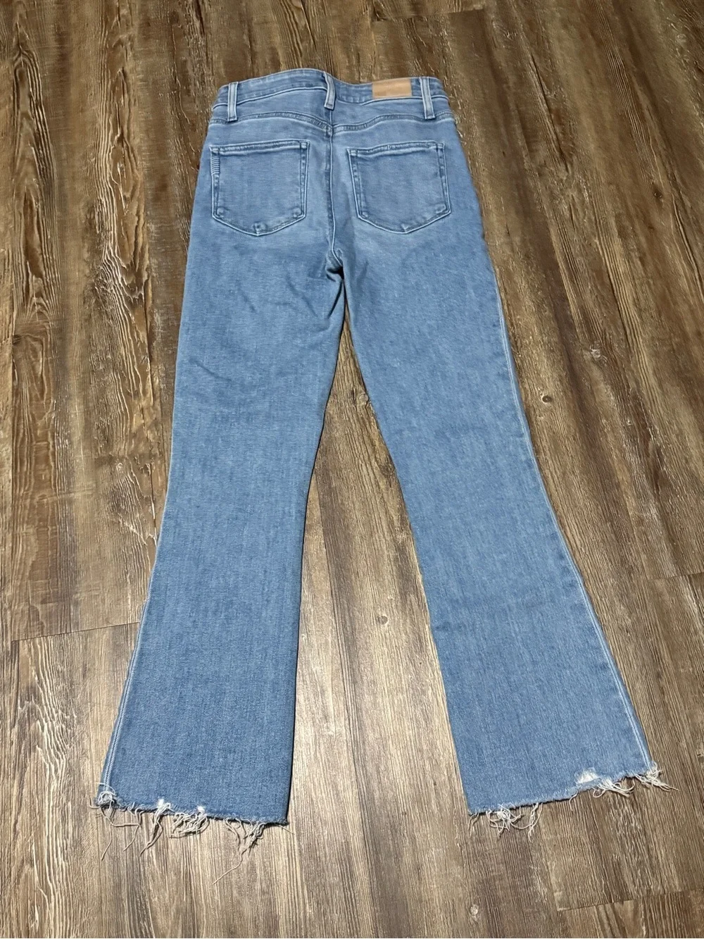 Paige Claudine Bootcut Jeans Women's 27 High Rise in Darling w/Siesta Hem Wash D